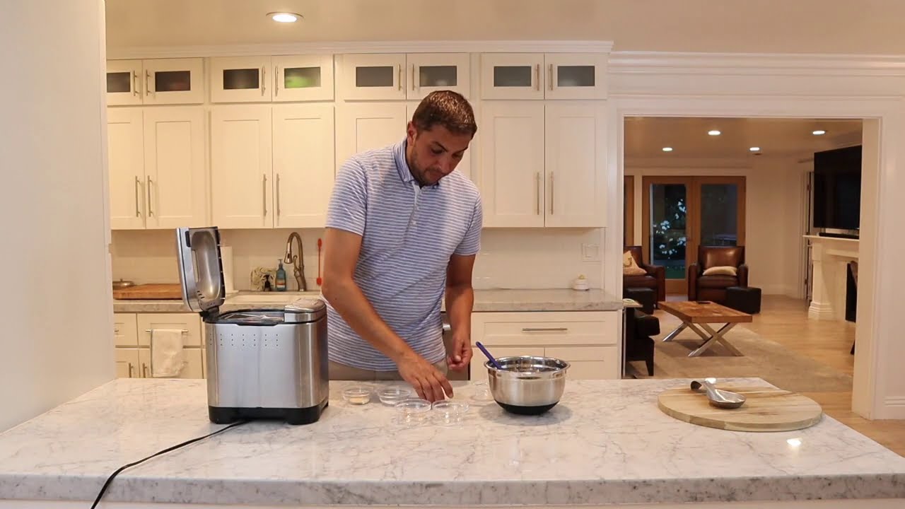 Черничный хлеб из хлебопечки Cuisinart