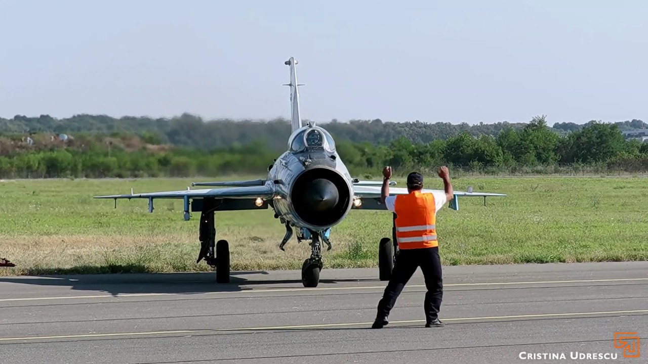 МиГ 21 LanceR - запуск двигателя, показ такси и утренний рейс # mig21lancer