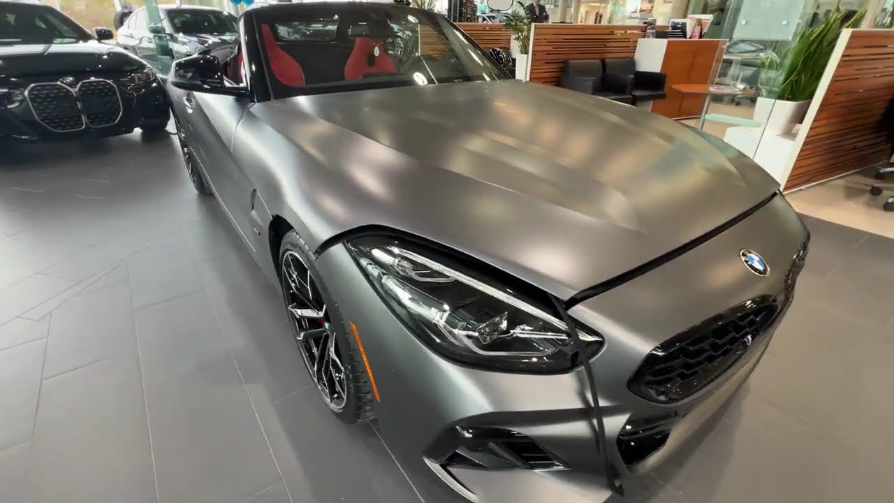 BMW Z4 M40i Roadster 2026 года — истинное удовольствие от вождения в стиле кабриолета.