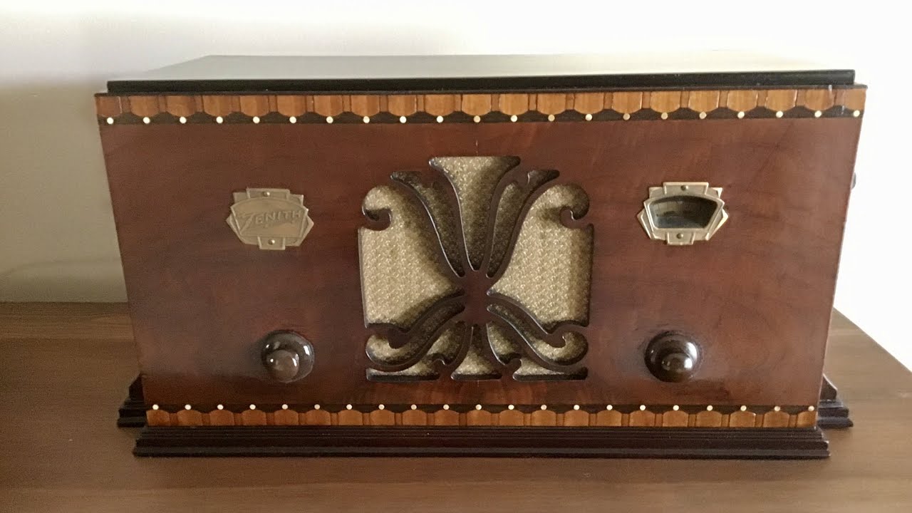 Zenith 707 - Touch Up Final while Playing an Oldie