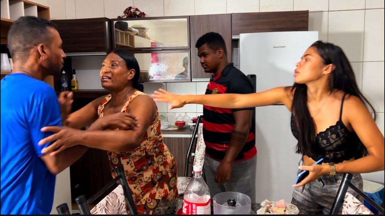 FILHA guarda SEGREDO de sua MAE e NAMORADO 🥺😱