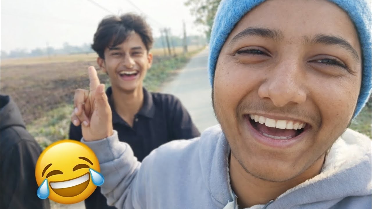 Yeh kon bandar aa gaya humare vlog mai 😂🤣