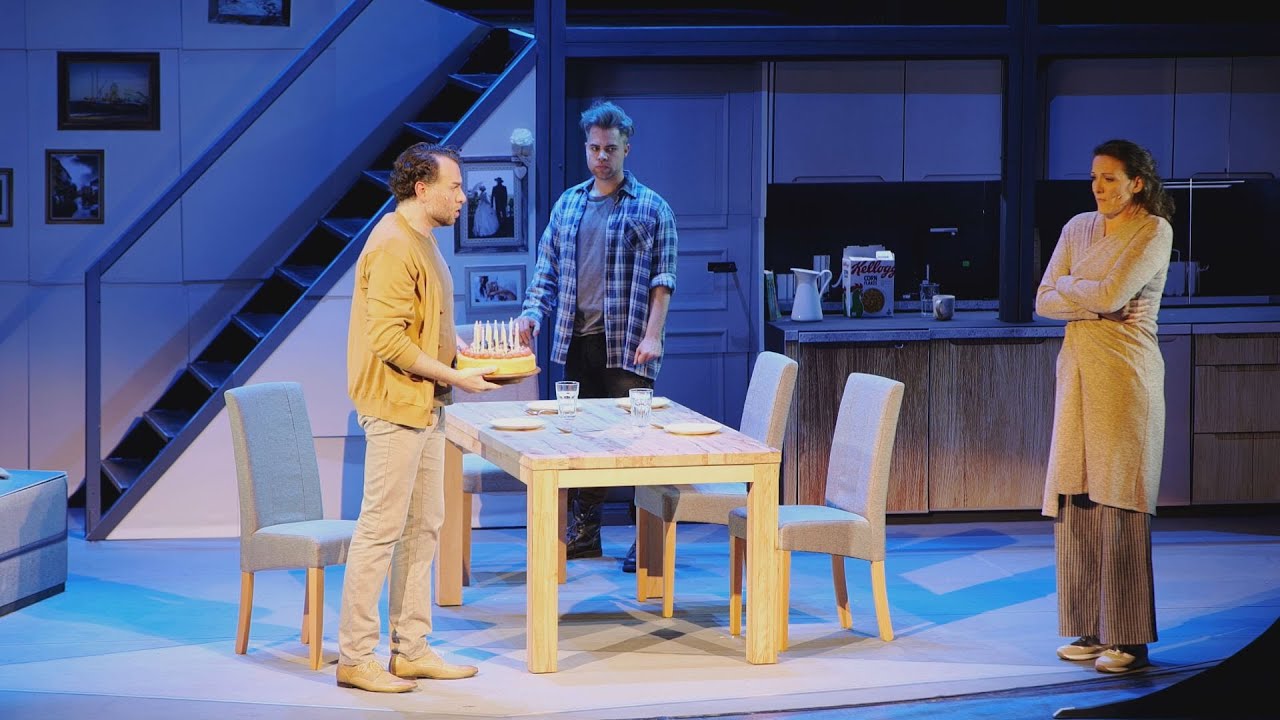 Das Landestheater Coburg ist wieder „fast normal“ - Ernste Themen im Musical „NEXT TO NORMAL“