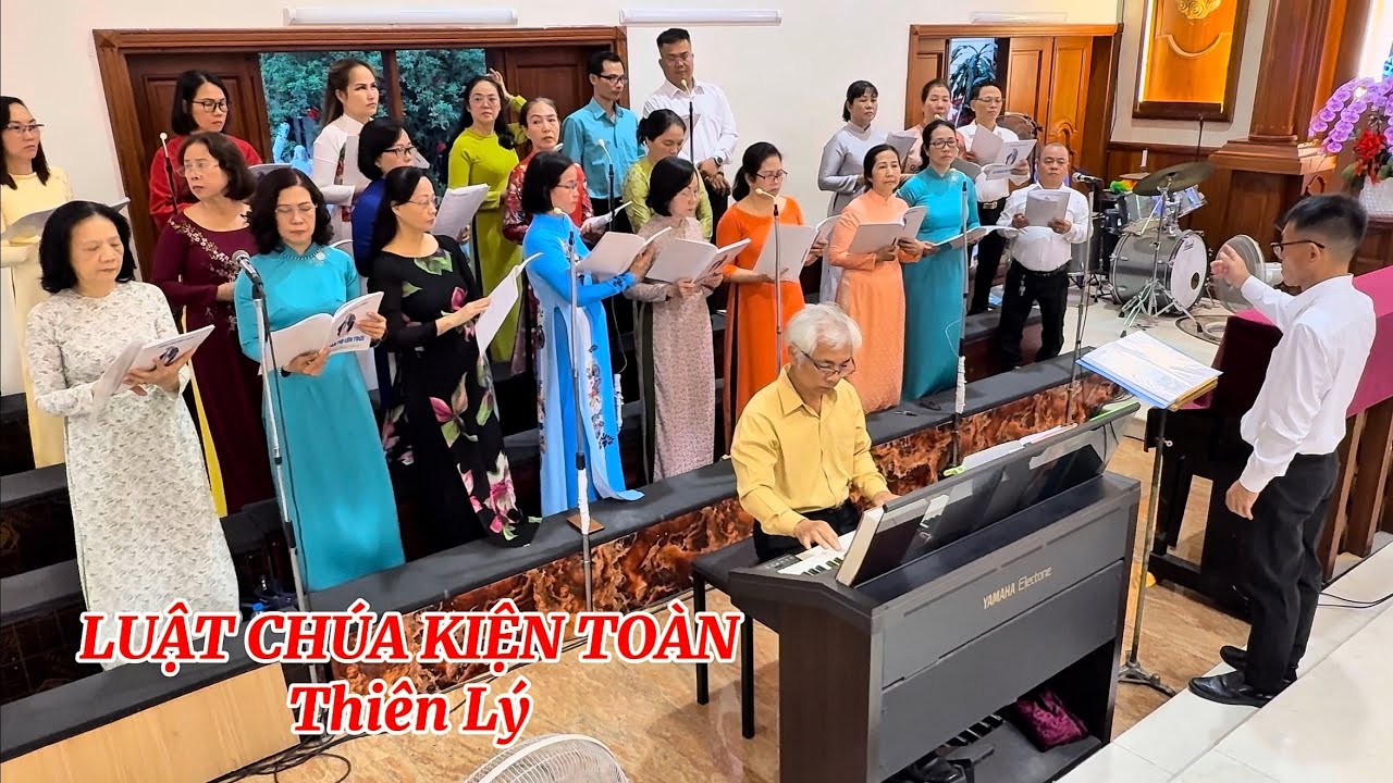LUẬT CHÚA KIỆN TOÀN - Thiên Lý #cadoanmelentroibuiphat #thanhca 