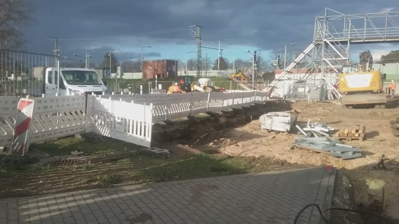 Blankenfelde,umsteigen dauert jetzt etwas länger.