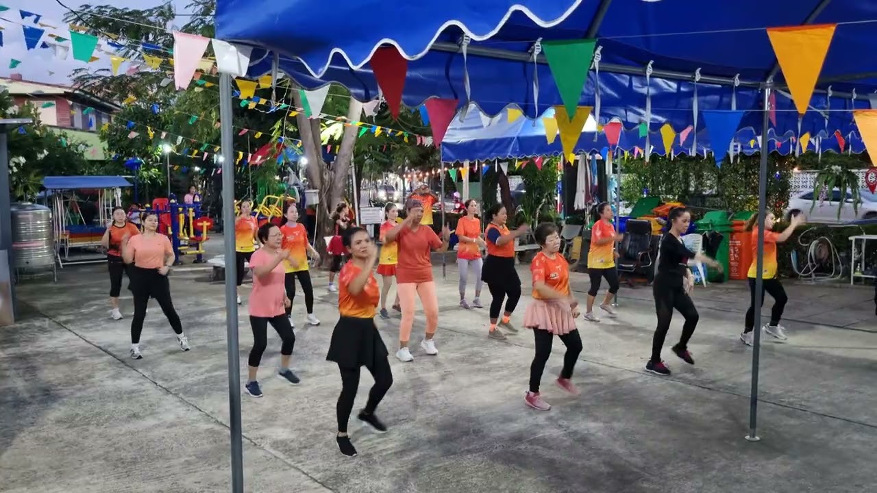 แอโรบิกดานซ์ เพลงบังเอิญมันได้ ชุมชนหมู่บ้านศิริชัย เขตบางเขน โดยครูจ๋า