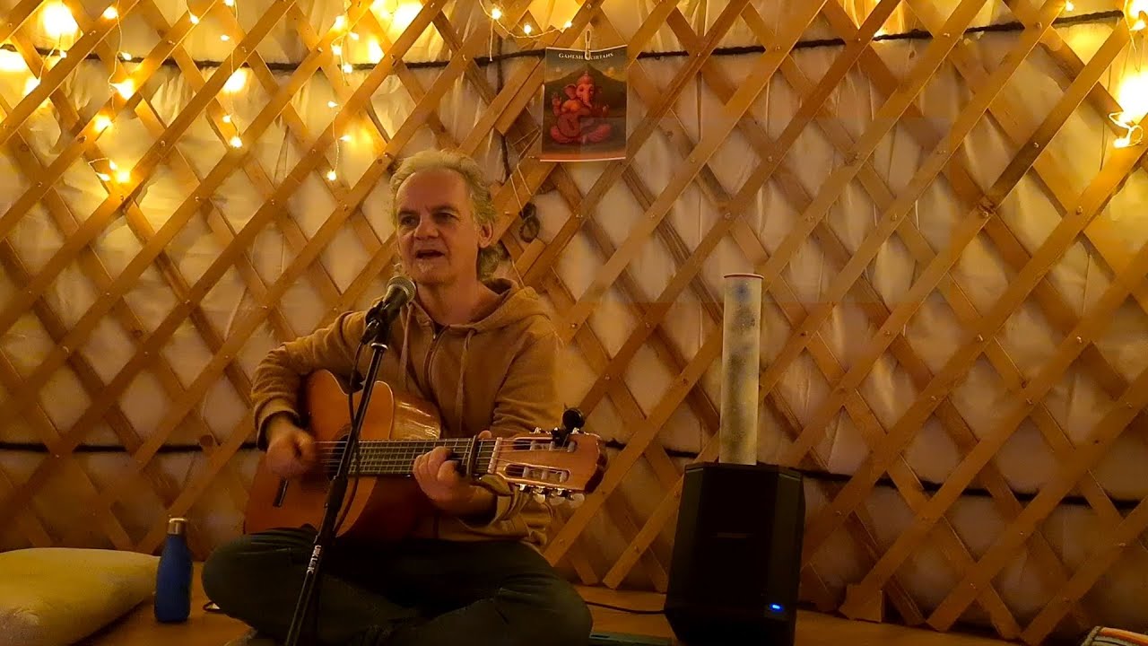 OM GANESHA- Kirtan (Bhajan, Mantra)