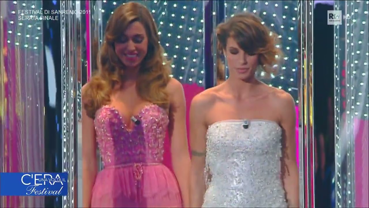 SANREMO 2011   Inizio serata finale