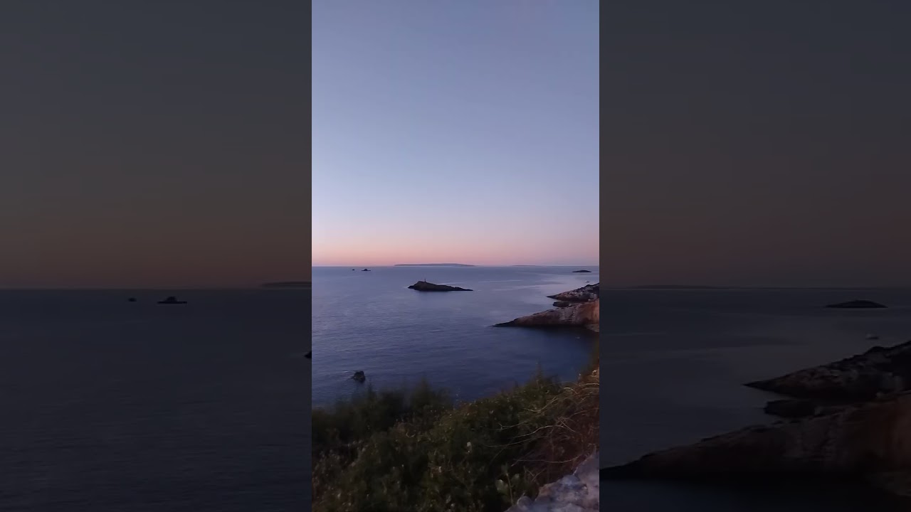 Eivissa  Dalt Vila. AMANECER  EN EL Castillo  de Ibiza. Canal  Mediterráneo  @eivistube 