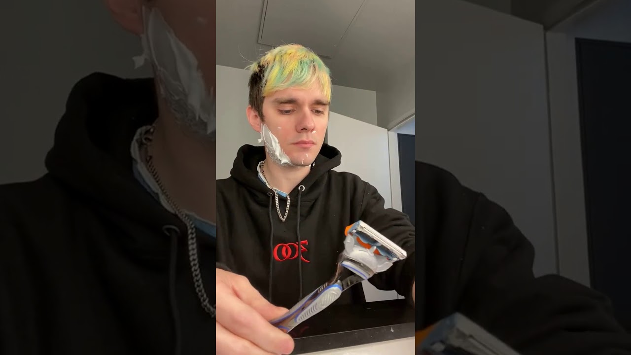 Awsten Insta Live (Shaving Stream) — December 31, 2020