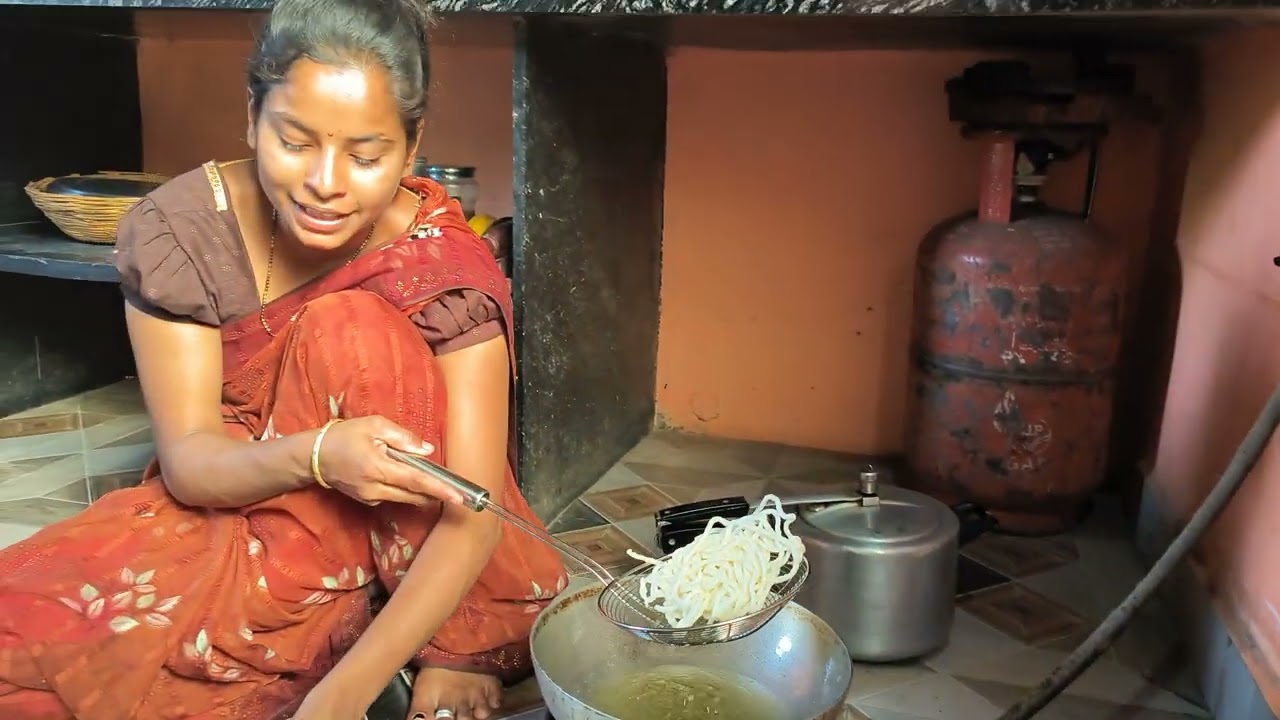 उन्हाळी वाळवन फ्रेश पदार्थ बनवून मिळतिल 8788089309
