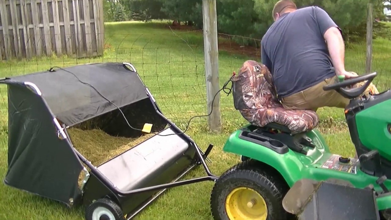 52 Inch  Agri-Fab Lawn Sweeper