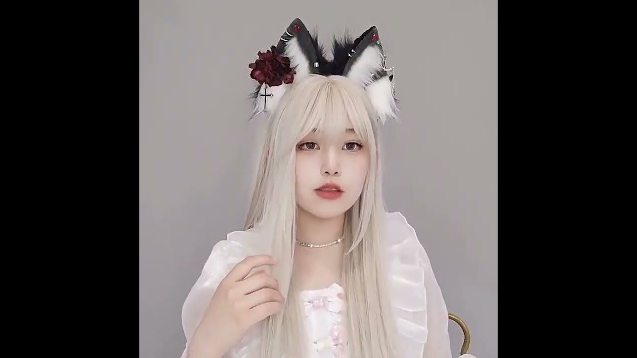 ふわふわのダーク系動物の耳のヘッドアクセサリー ゴシック系コスプレ ハロウィンパーティー用ヘアアクセサリー オオカミの耳のヘッドバンド コスプレ道具  