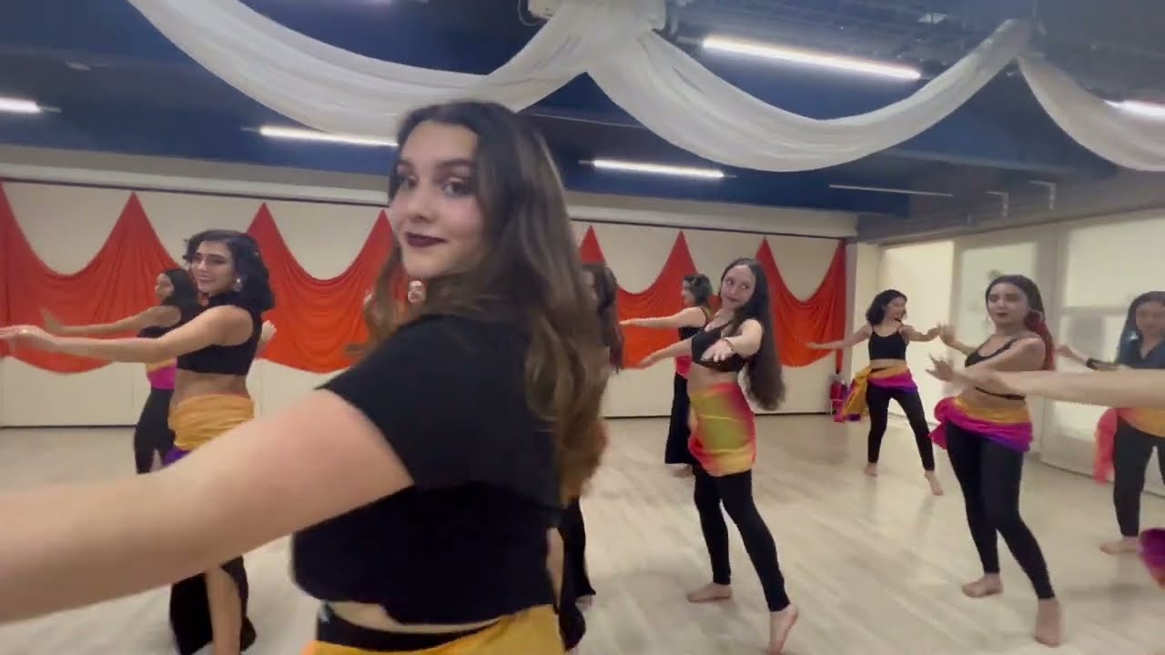 Mejance - Grupo Intermedio Bellydance - Pontificia Universidad Javeriana - 2023