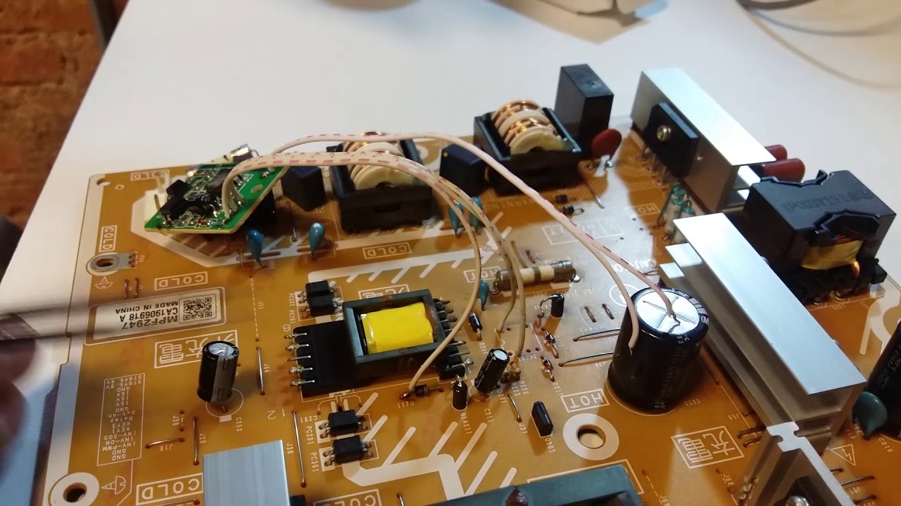 Cómo reparar una fuente de pantalla panasonic