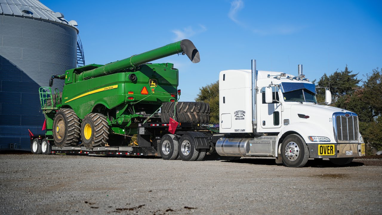 Перевозим комбайны из Небраски в Канзас!