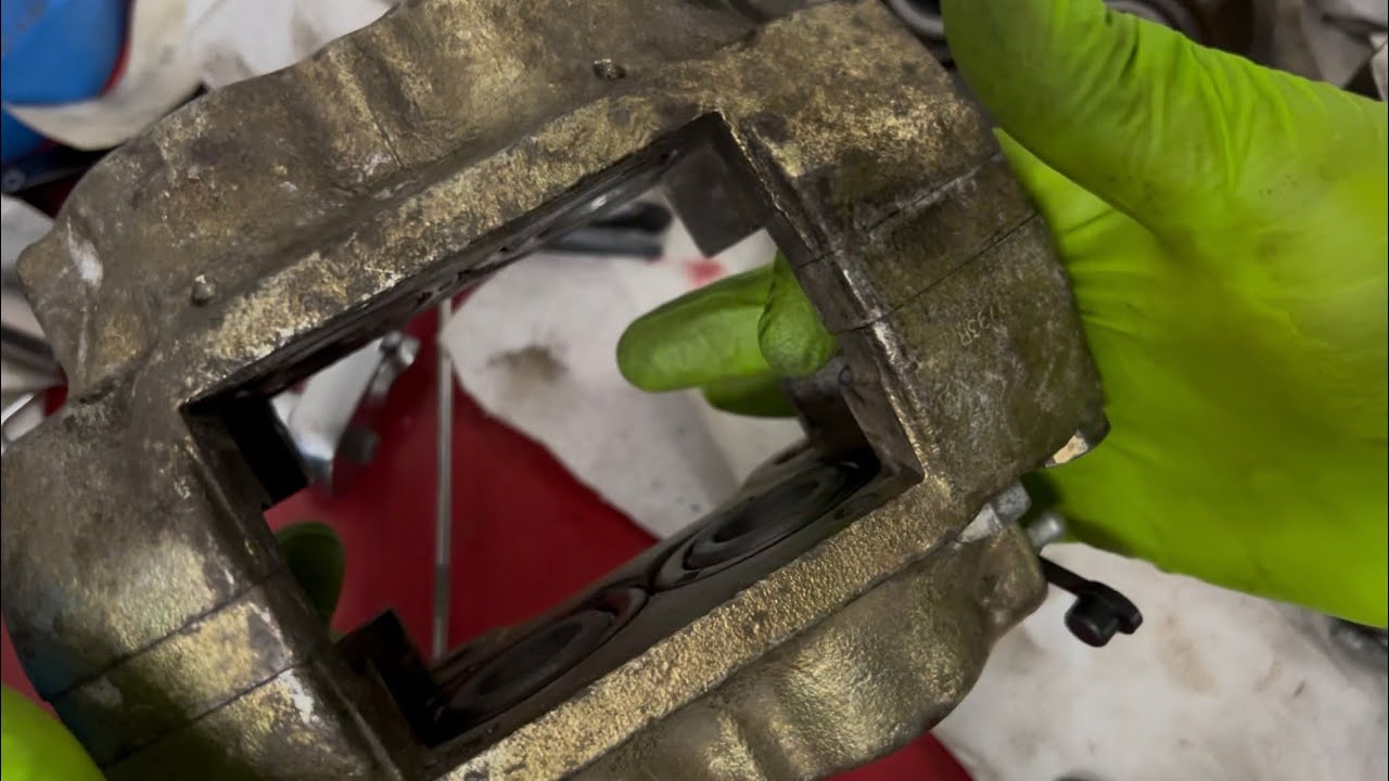 Rebuilding BMW E23 745i brake calipers (similar to some E24 and E28) 
