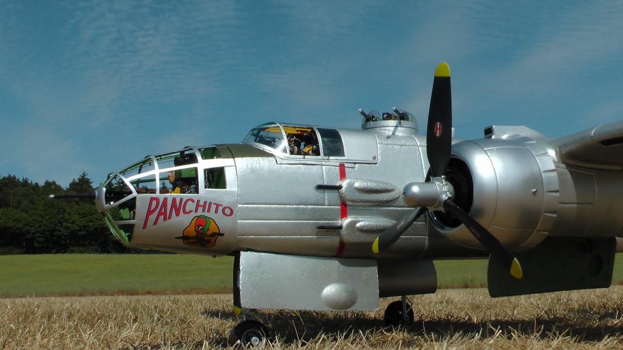 RoboBiggles flies the B25