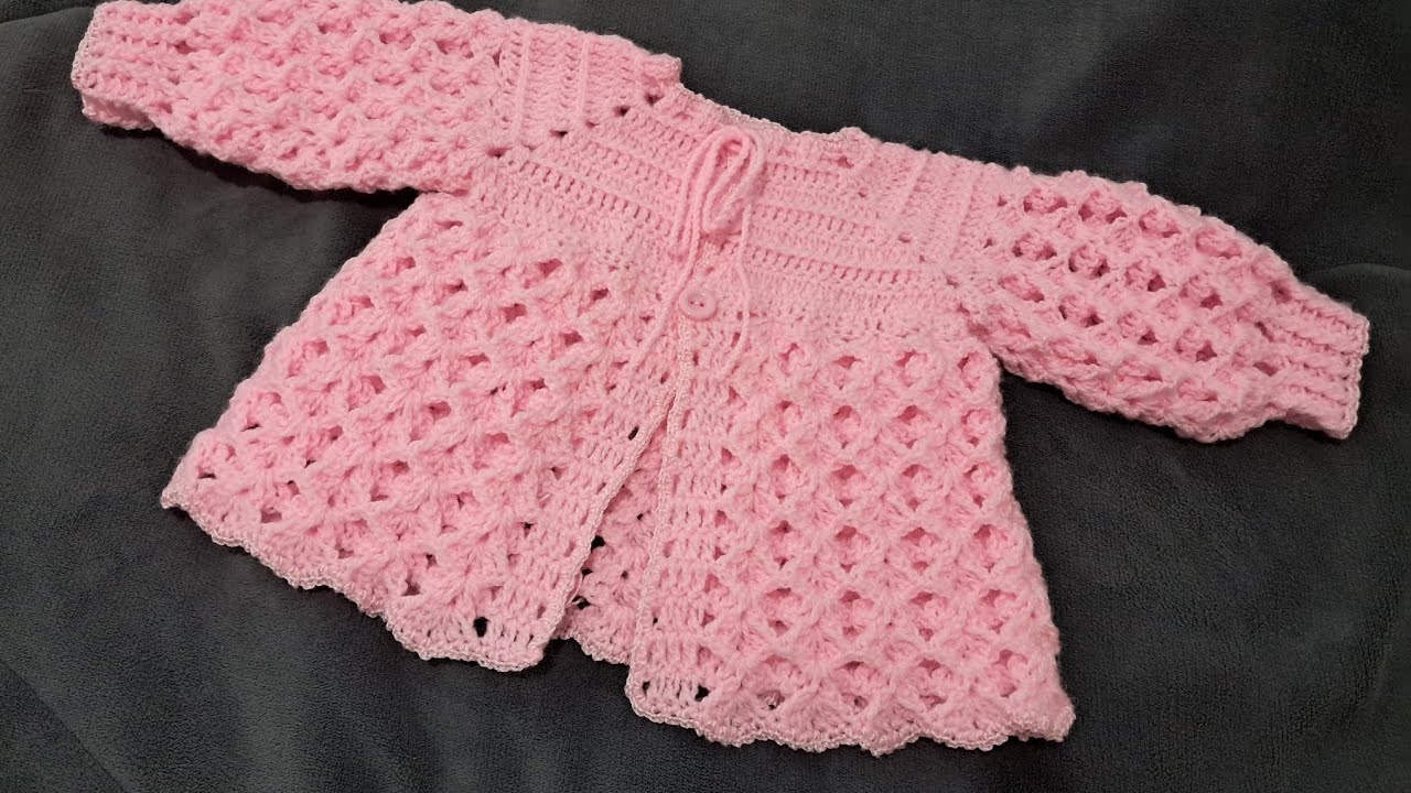Casaquinho de bebê em crochê