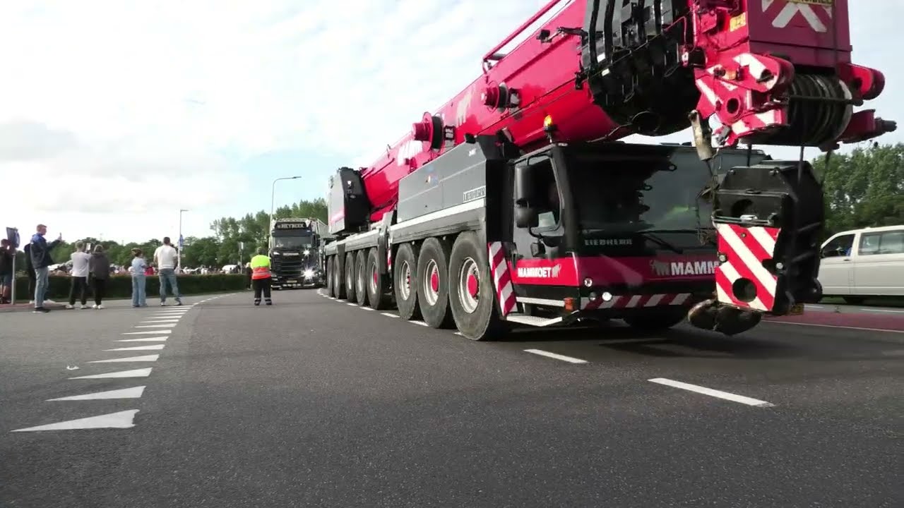 MAMMOET DE AANKOMST OP TRUCKSTAR FESTIVAL ASSEN 2025