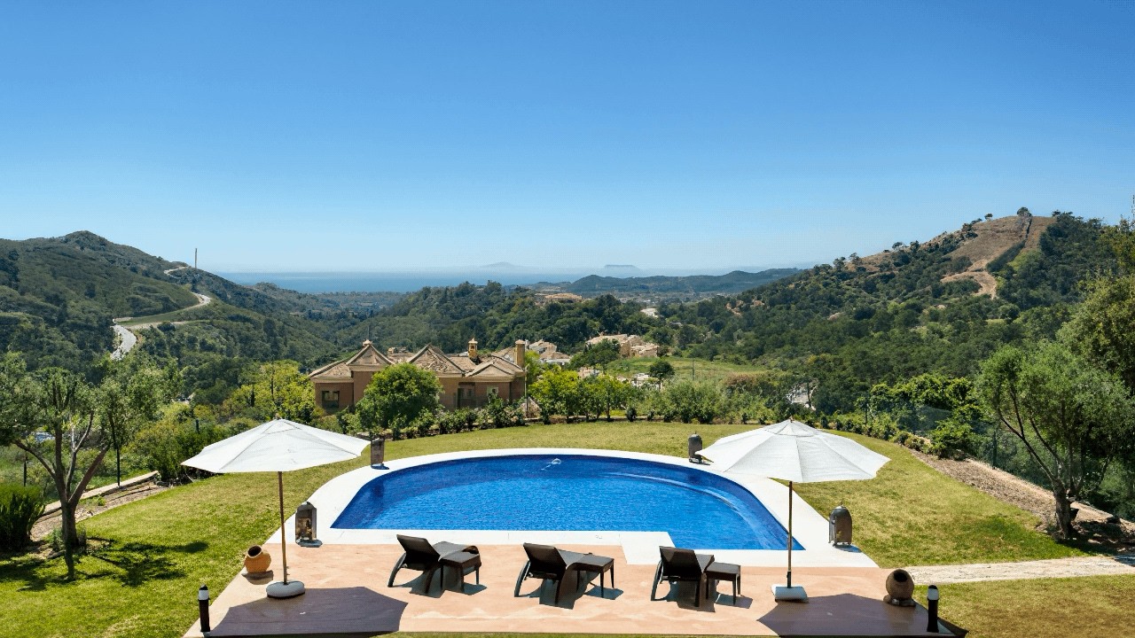 3.995.000€ Marbella CLUB Villa 5 Beds DV3434