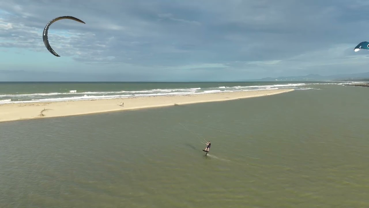 Champion Kiteboarding School @ La Boca, Cabarete
