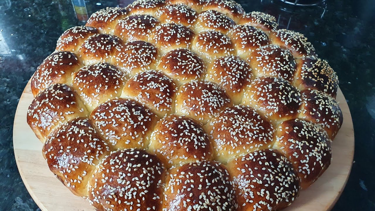بريوش الشهذة أو (خلية النحل) محشية بالشكلاط خفيفة وقطنية وسهلة التحضير 💯