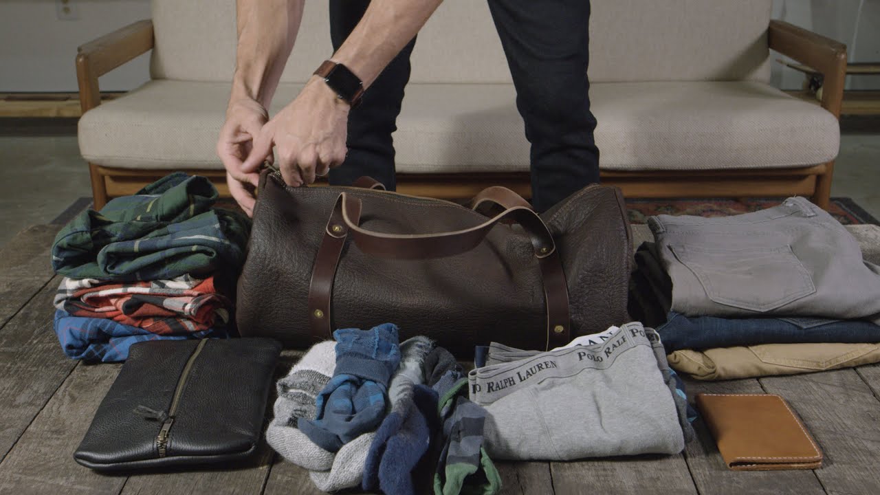 How much will it hold? | William Leather Weekender Duffle Bag