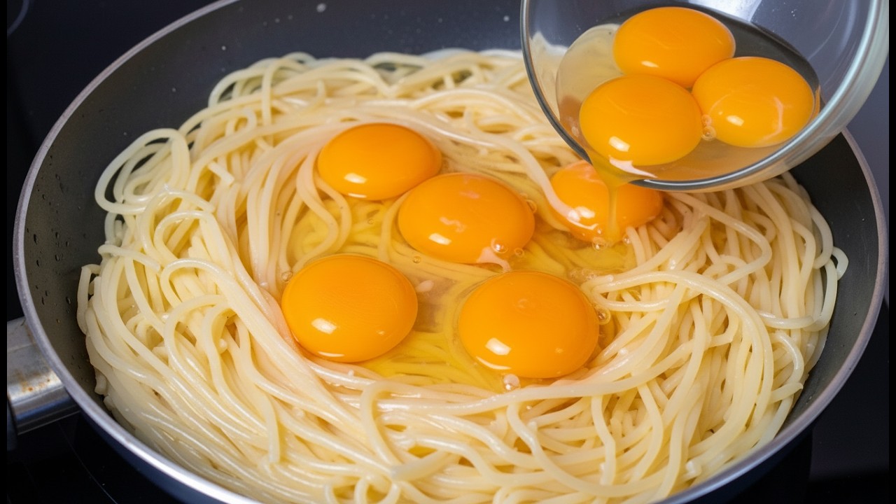 Лучше мяса! Просто залейте спагетти яйцами! Секретный рецепт мамы!