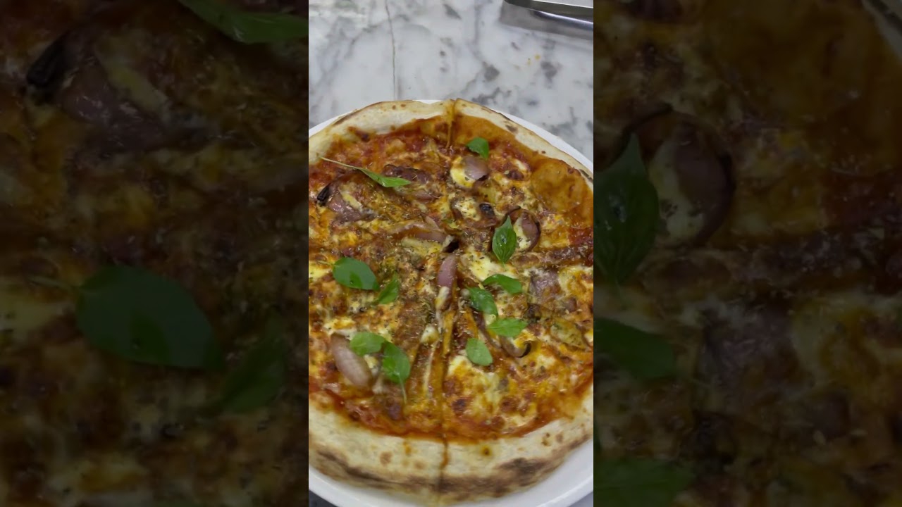 Pizza lover, veg lover 