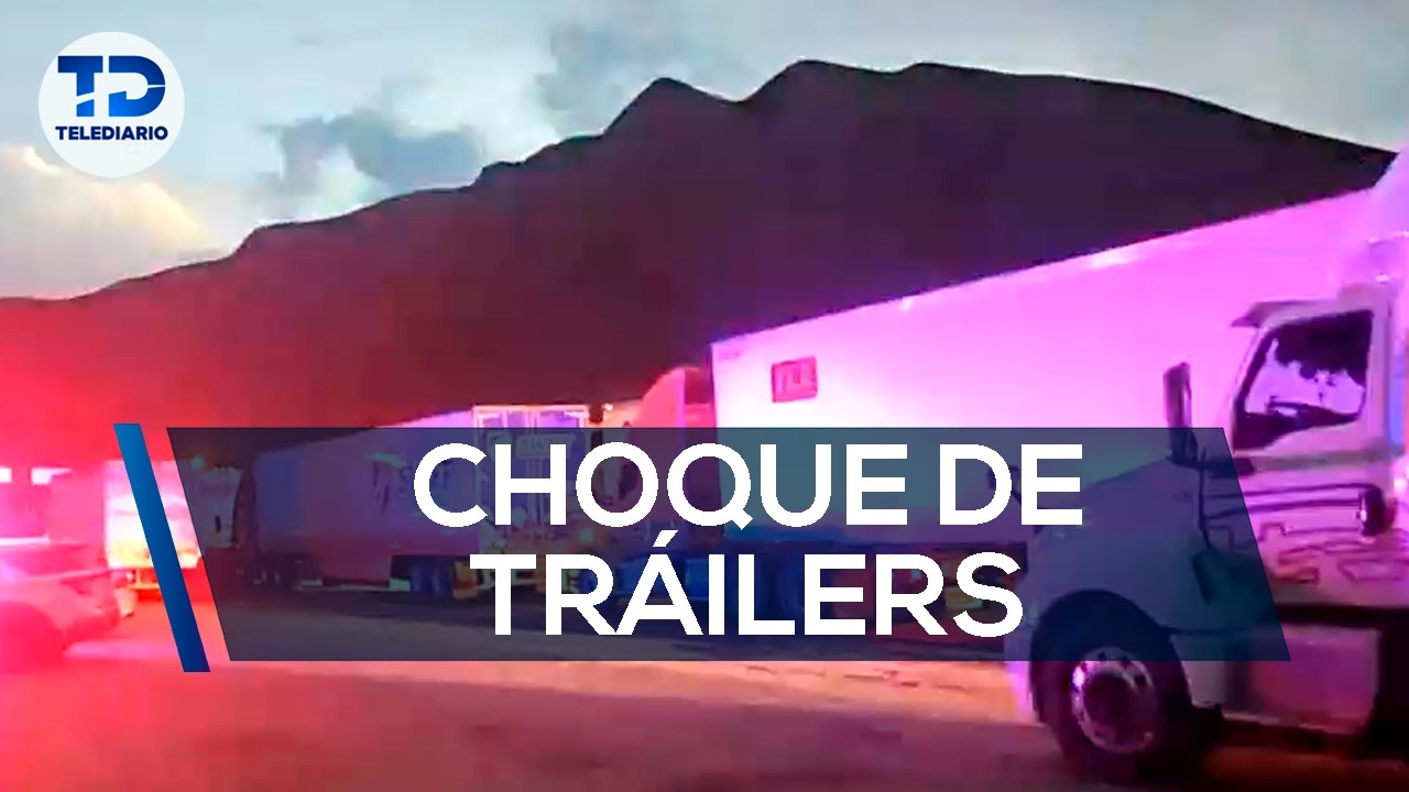 Choque múltiple e incendio paralizan carretera importante en Coahuila