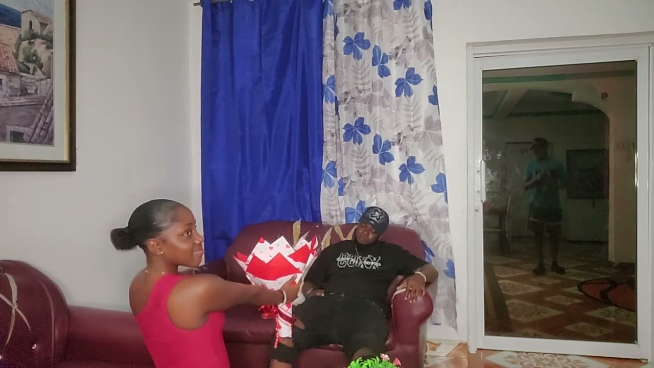 MWEN POTE FLÈ POU ZAKZAK GADE KIJANL REYAJI WAWWW