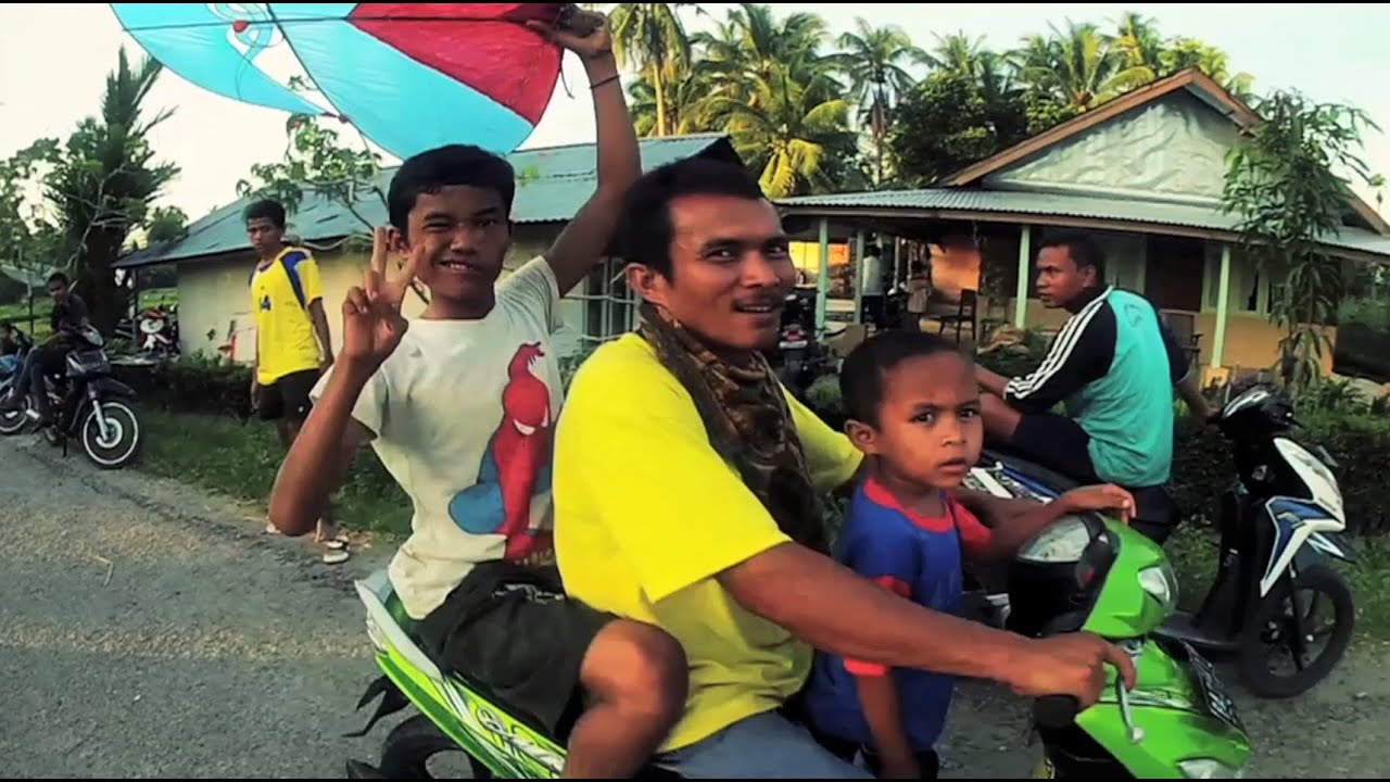Local Style - Locals Kite Competition in Indonesia, Episode 7