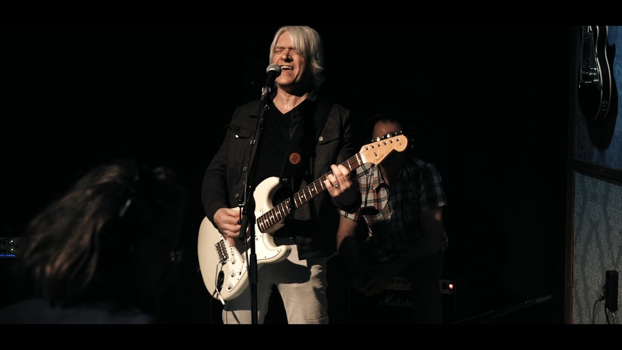 Neil Taylor   "No God like Rock'n Roll" - ViewMusic Session