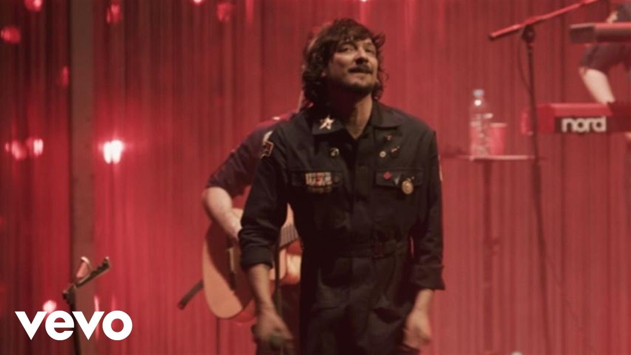 Le&oacute;n Larregui - Visitantes (Live)