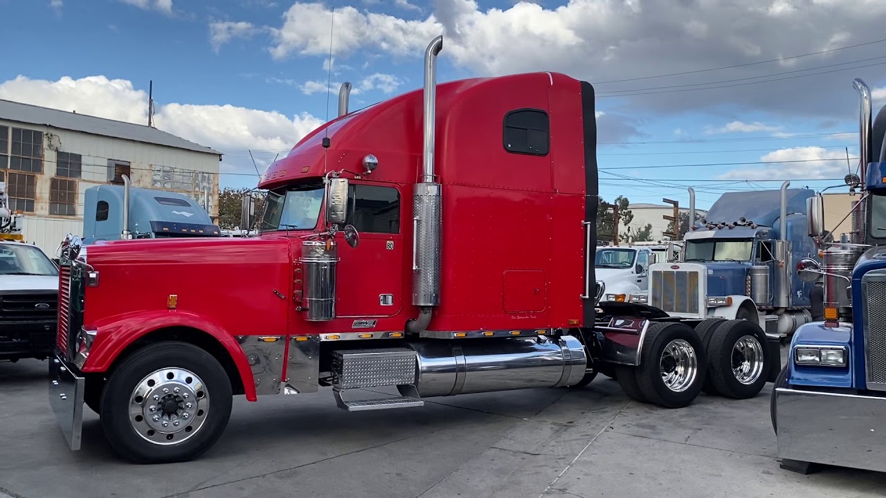 2000 Freightliner Classic XL