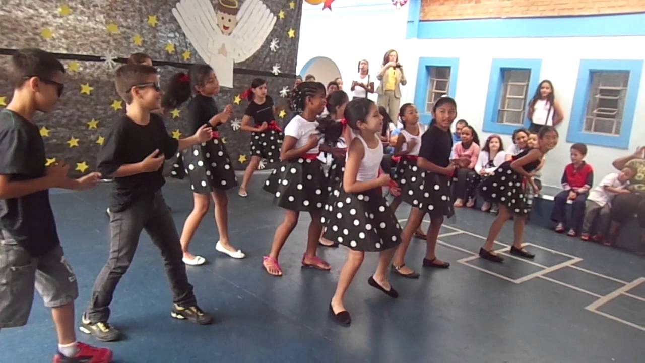 Coreografia dos anos 60 - Professora Ana Oliveira