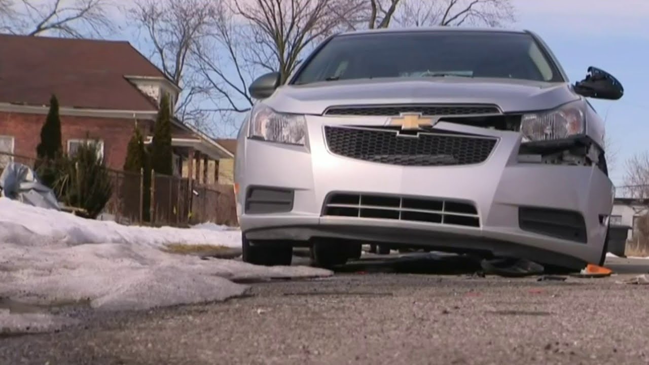 Detroit Fire Department: Firefighter was drunk while on duty, crashes engine into woman's car