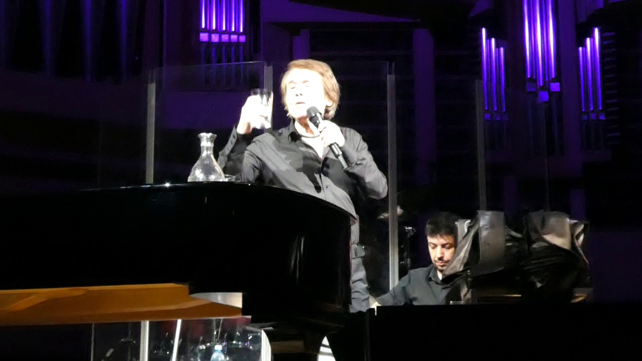 Por una tonteria. Raphael en Moscu. 10/04/2019