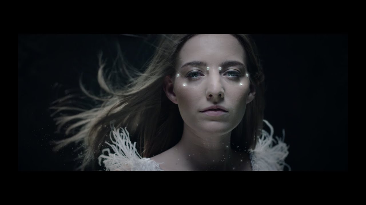 KARI - The Winter Is Back [official music video]