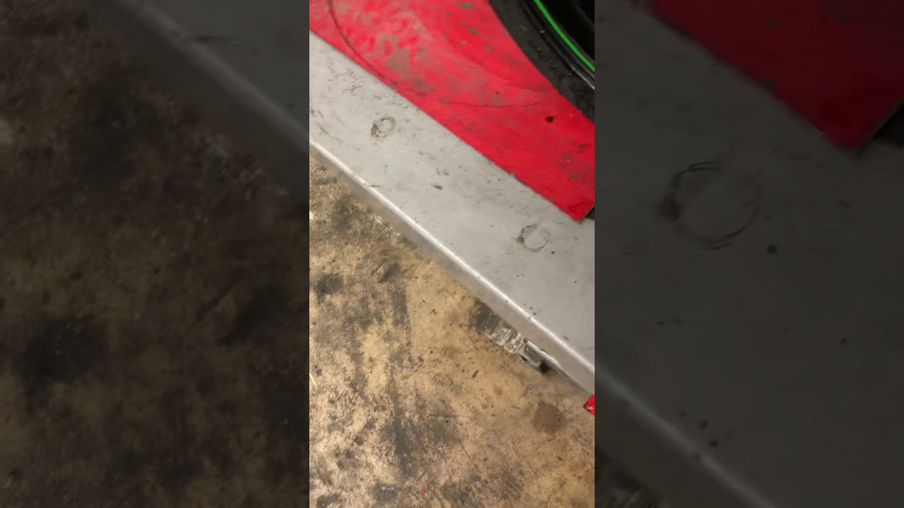 2016 Kawasaki ZX6R 636 seat removal and battery tender lead routing instruction