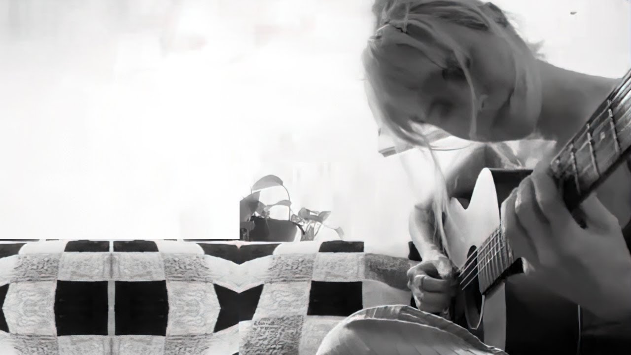 Hayley Williams - Unison (cover Björk)