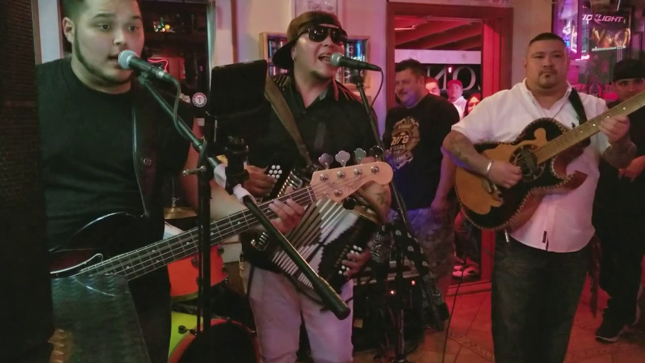 Jr Gomez ft  Larry Gutierrez 2018 @ BUCKETS