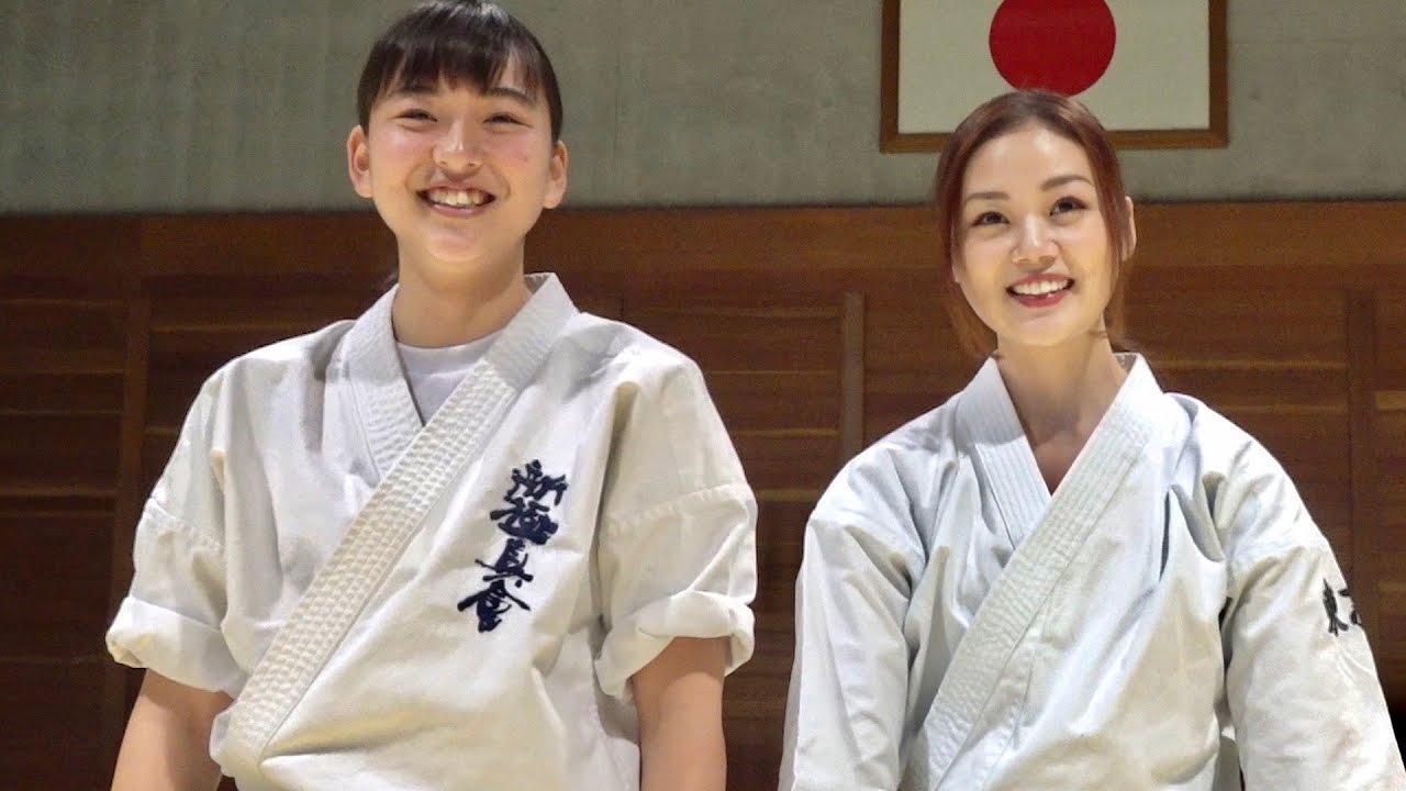 KARATE GIRLS  