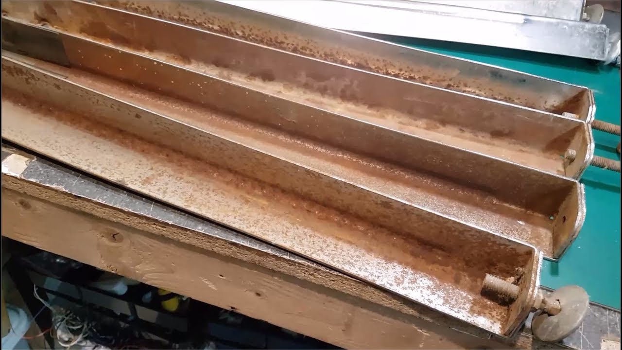 Comment nettoyer des pattes de pinball rouillées
