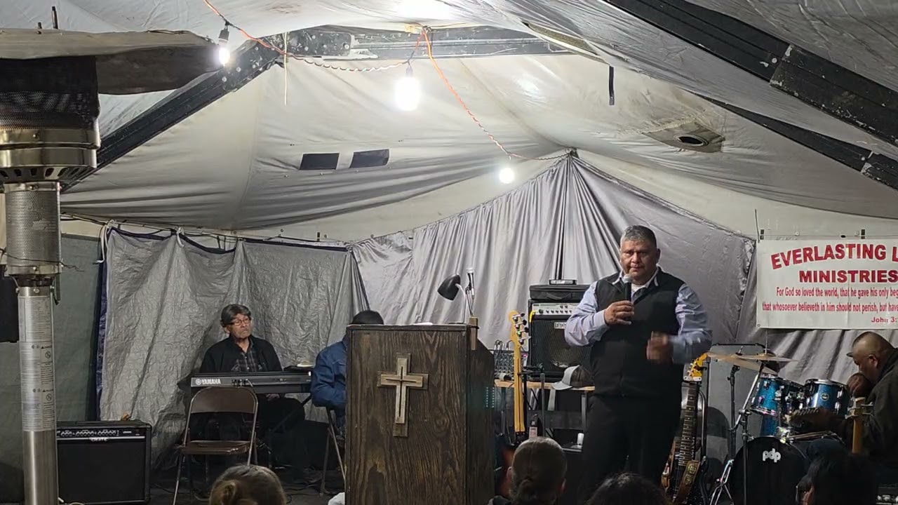 Evangelist Jonathan Begay Preaching @Everlasting Life Ministries Revival in Tohajiilee, NM 