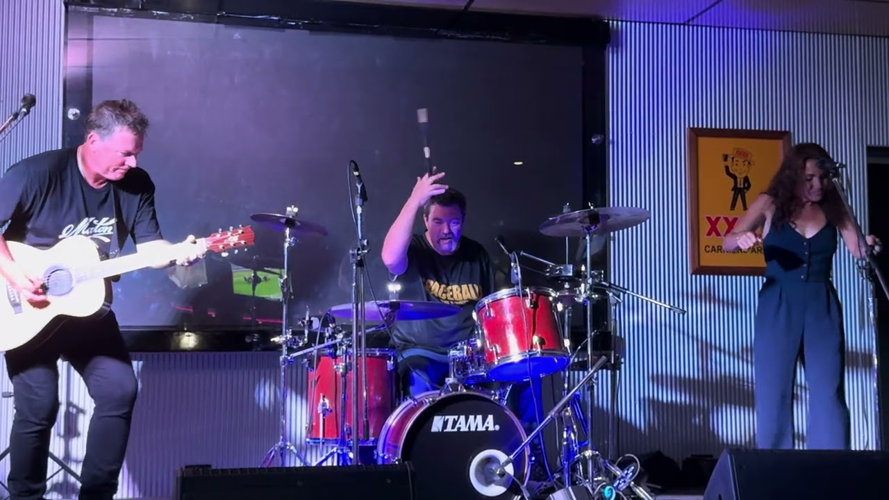 Dust Trio It’s A Long Way To The Top If You Want To Rock And Roll Carriers Arm Hotel 13/02/2026