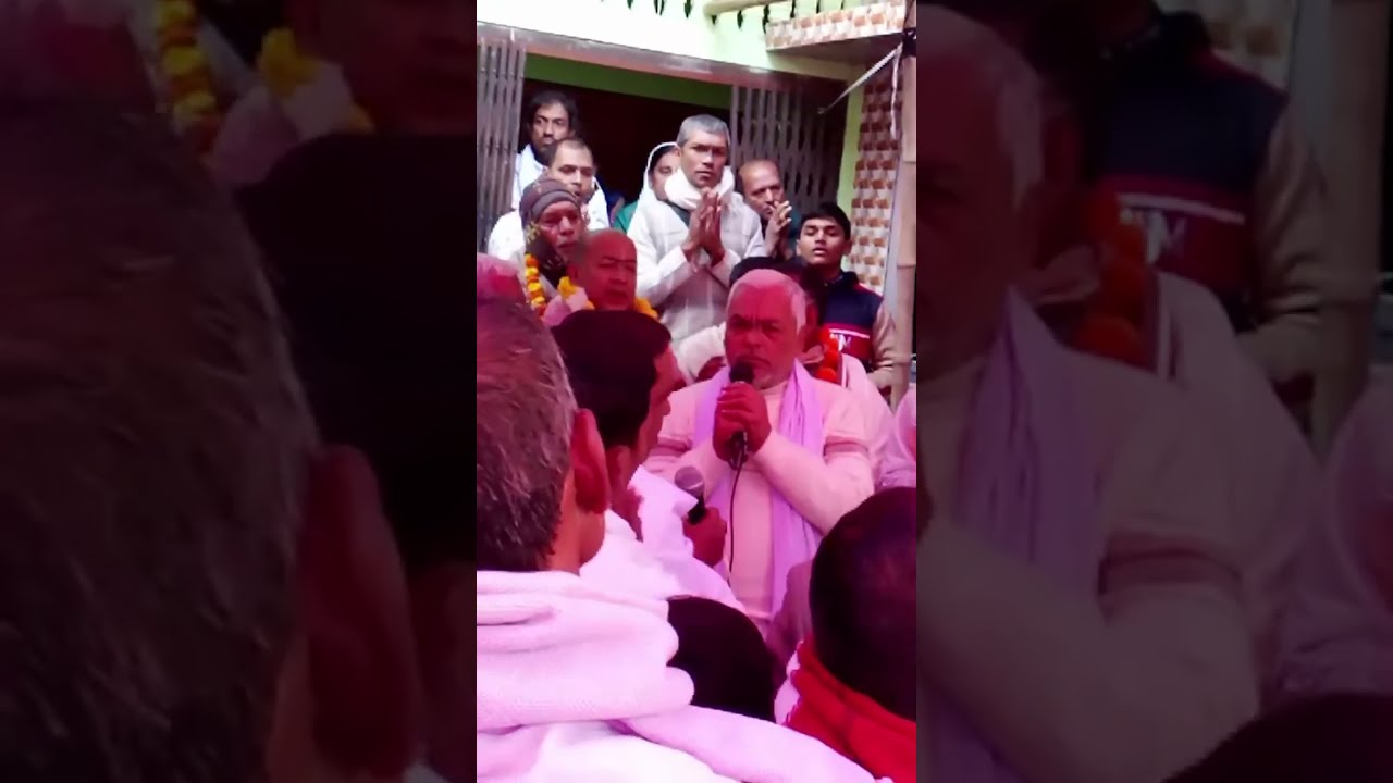 নাম পূরণ কীর্তন করছেন শ্রী স্বপন গোস্বামী, উৎসব অঙ্গনঃ ধনঞ্জয় দাদার গৃহ, বুধহাটা, সাতক্ষীরা। 