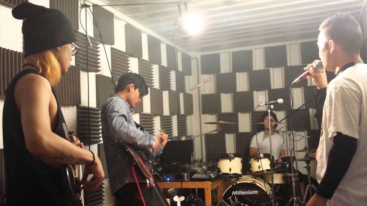 Samjhine Mutu (The Edge) Cover by THE DISASTERS
