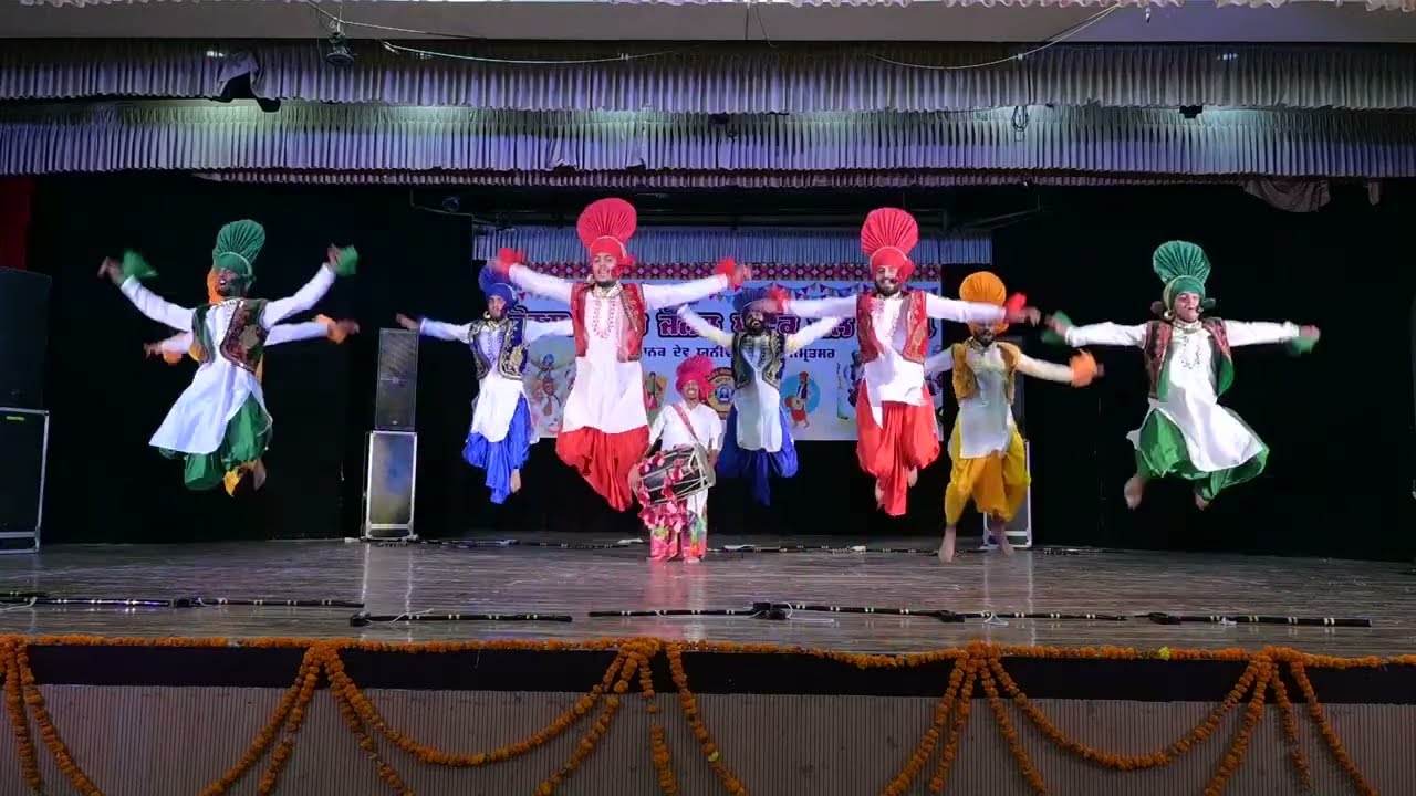 Apeejay College of Fine Arts Jalandhar Bhangra || GNDU Youth Festival 2024 (C-Zone)